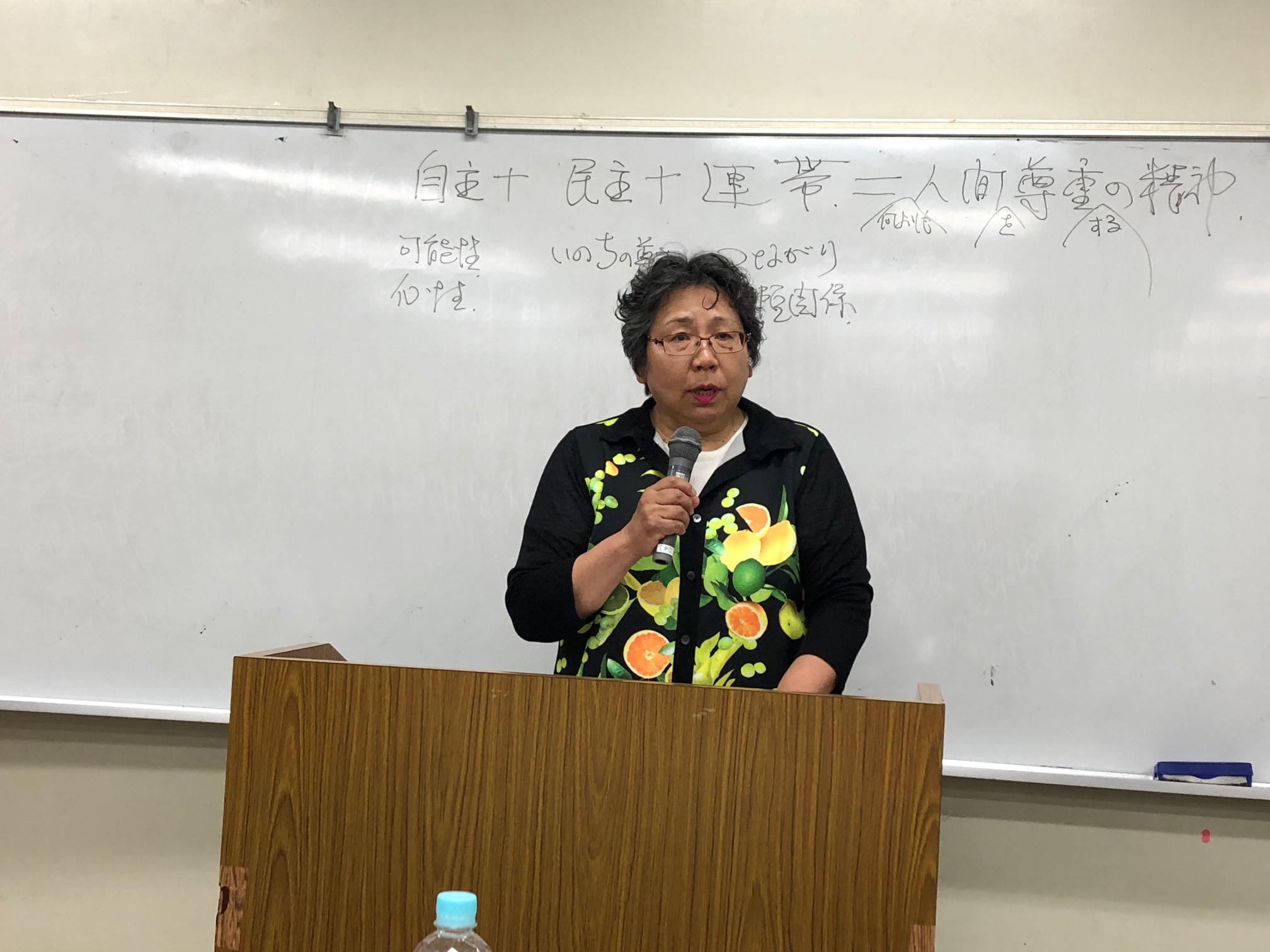 熱く語る楠本氏